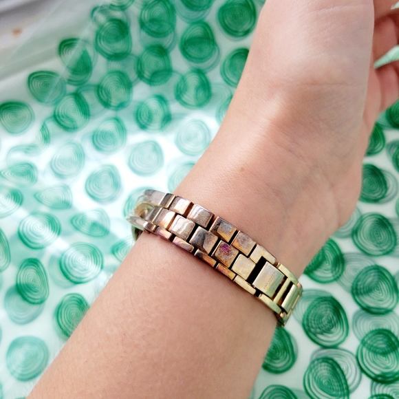 Debanham's Infinite Rhinestone Quartz Classic Watch - Picture 13 of 14